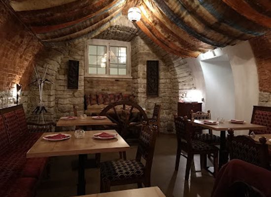 estonia/tallinn/old-town/restaurant/chakra