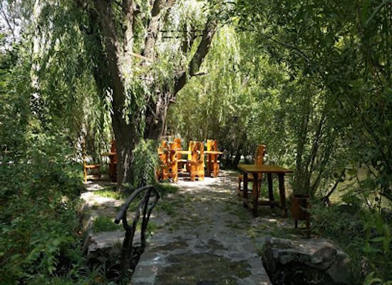 armenia/arpi-lake/restaurant/lcher-restaurant