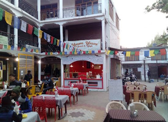 india/leh/restaurant/yum-yum-food-n-cafe