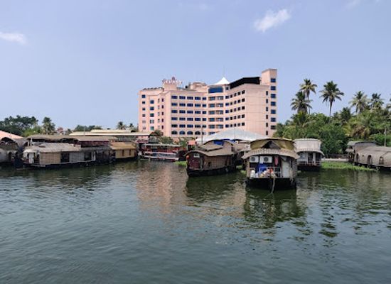 india/alleppey/restaurant/world-in-the-pot-ramada-alleppey