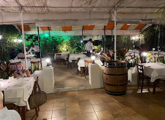 tanzania/zanzibar-island/restaurant/da-luigi-ristorante-pizzeria
