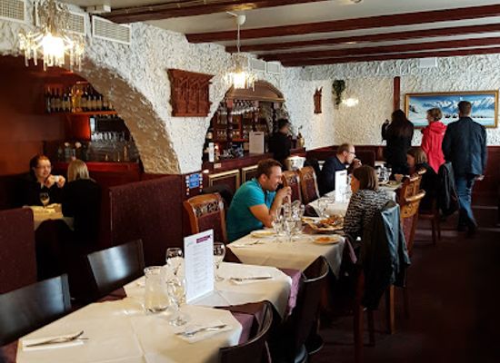 finland/oulu/restaurant/sauraha