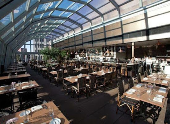 minnesota/minnesota-river-valley/restaurant/union-rooftop