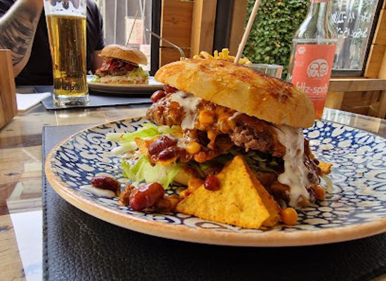 austria/innsbruck-land/restaurant/restaurant-zum-wohl-tirol-innsbruck-die-burgerbar