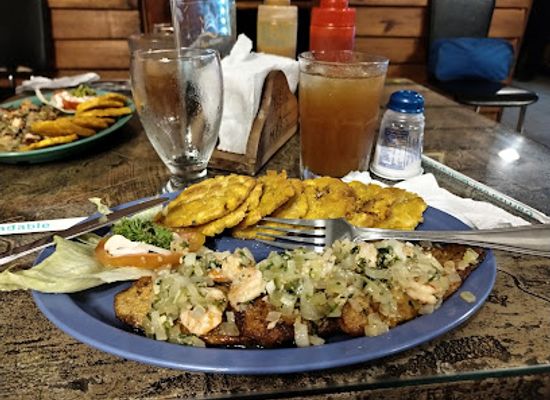panama/colon/restaurant/restaurante-nuevo-2-mares