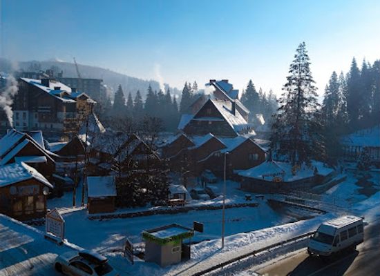 ukraine/carpathian-mountains/restaurant/monysto