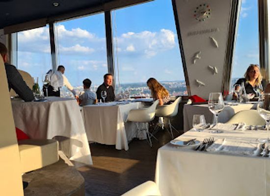 czechia/eagle-mountains/restaurant/oblaca-restaurant