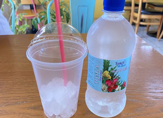 tonga/mango-island/restaurant/young-s-kitchen