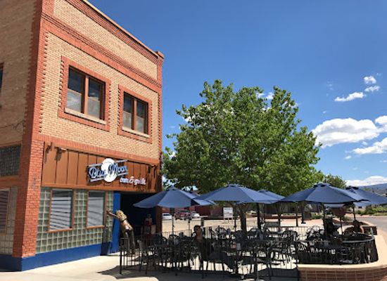 colorado/grand-junction/restaurant/blue-moon-bar-grille