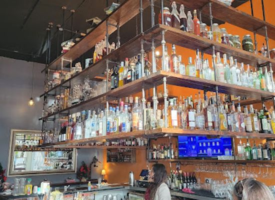 missouri/st-louis/restaurant/polite-society-restaurant-and-bar