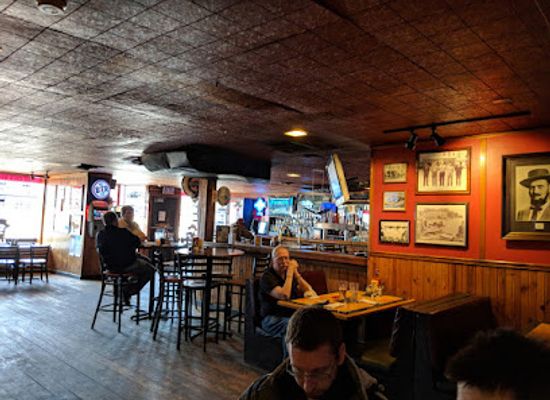 kansas/lawrence/restaurant/johnny-s-tavern-the-original