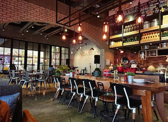 indonesia/makassar/restaurant/panbaker-s-living-plaza