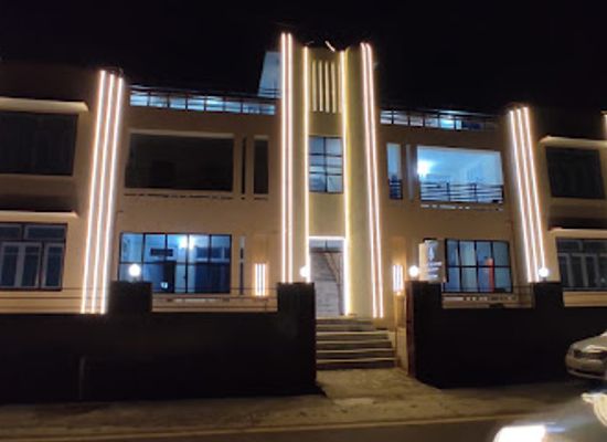 pakistan/swat-valley/restaurant/four-seasons-hotel-bahrain-swat