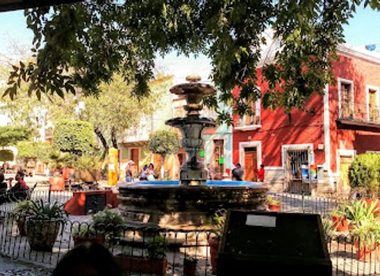 mexico/guanajuato/guanajuato-historic-center/restaurant/la-oreja-de-van-goh