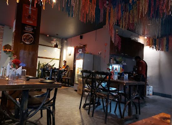 india/assam/restaurant/eats-beats-restro