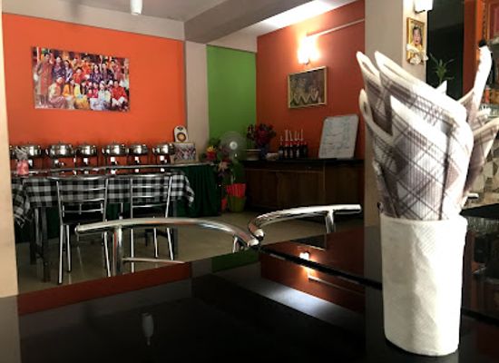 bhutan/trashigang-district/restaurant/kt-pizza-hut
