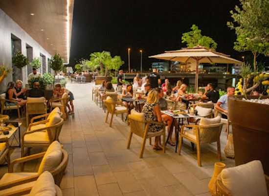 montenegro/ada-bojana/restaurant/porto-belvedere