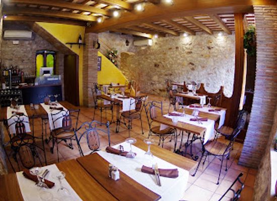 spain/costa-brava/restaurant/pou-de-la-vila-restaurant