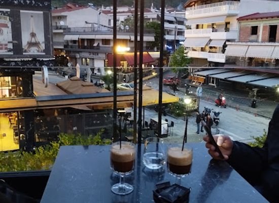 greece/meteora/restaurant/feel-the-rocks