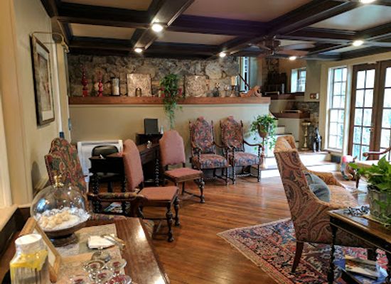 west-virginia/eastern-panhandle/restaurant/redbook-restaurant