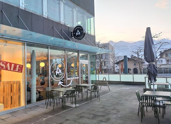 liechtenstein/vaduz-nature-park/restaurant/american-bagel-coffee-co