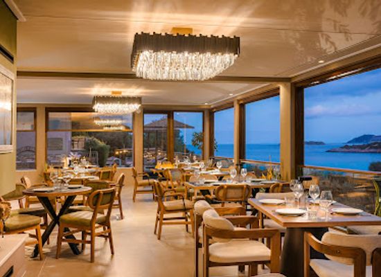 greece/euboea/restaurant/paramithenio-restaurant-pool-bar