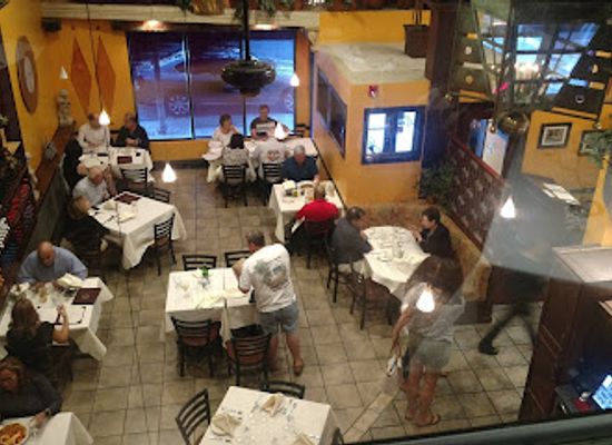 massachusetts/north-shore/restaurant/petrillo-s-italian-kitchen