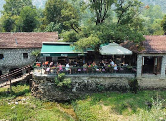 montenegro/zeta-river-valley/restaurant/konoba-svera-tunjevo