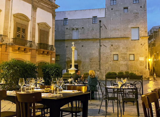 italy/palermo/kalsa/restaurant/osteria-dei-vespri
