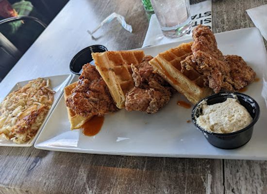 minnesota/glacial-ridge/restaurant/the-block-food-drink