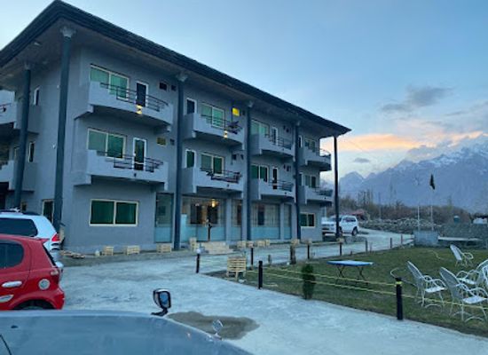 pakistan/deosai-national-park/restaurant/eat-and-read-hotel-and-restaurant