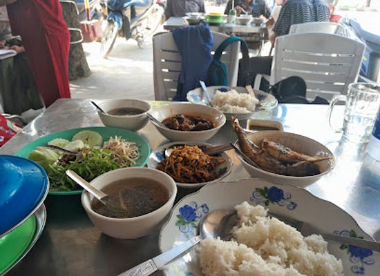 myanmar-burma/sittwe/restaurant/le-wa-wut-taung-shwe