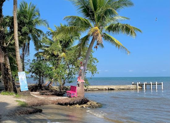 guatemala/livingston/restaurant/restaurante-and-suites-bahia-azul-playa