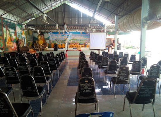 thailand/khorat-plateau/restaurant/wat-sa-bua-mueang-chak