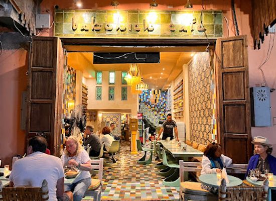 morocco/marrakech/restaurant/bakchich-cafe