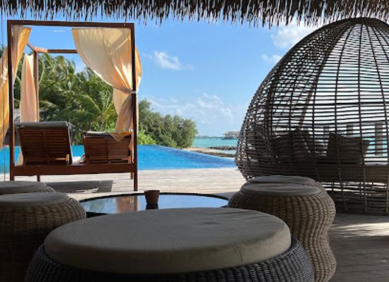 maldives/huvadhoo-atoll/restaurant/cafe-del-sol
