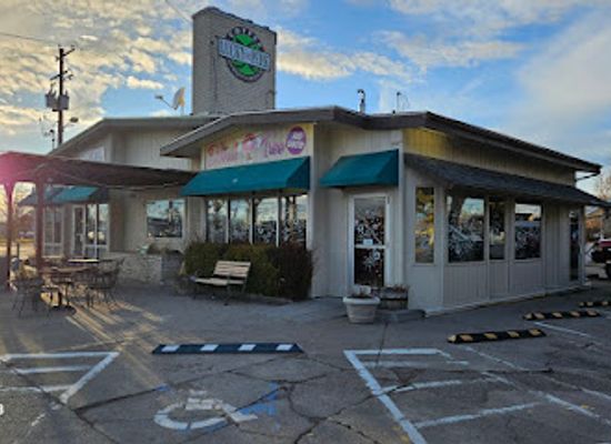 idaho/mountain-home/restaurant/the-donut-tree-and-bakery