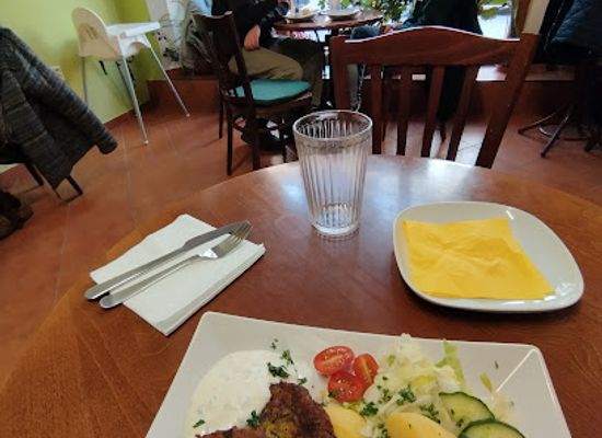 czechia/kutna-hora/restaurant/dobra-menu