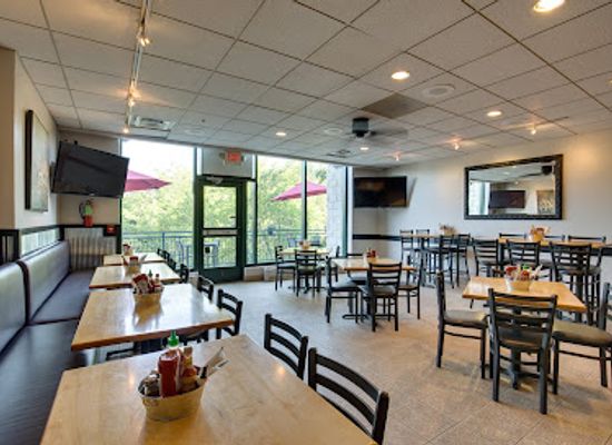 michigan/traverse-city/restaurant/firefly-restaurant