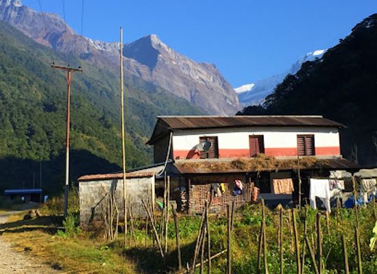 nepal/mustang/restaurant/village-tea-shop