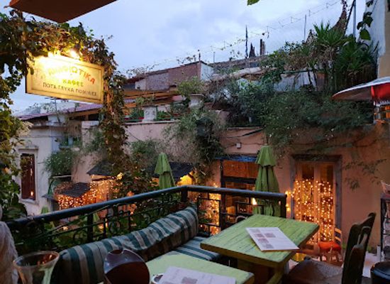 greece/athens/plaka/restaurant/anafiotika-cafe-restaurant