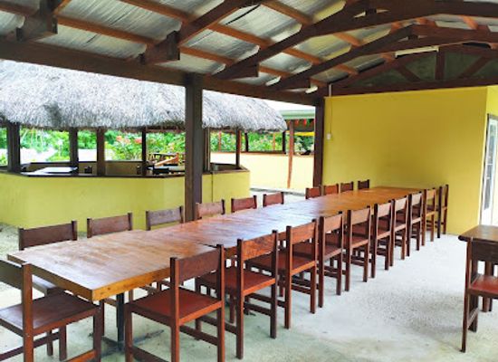 vanuatu/lakatoro/restaurant/harbour-wrecks-beach-bar-and-restaurant