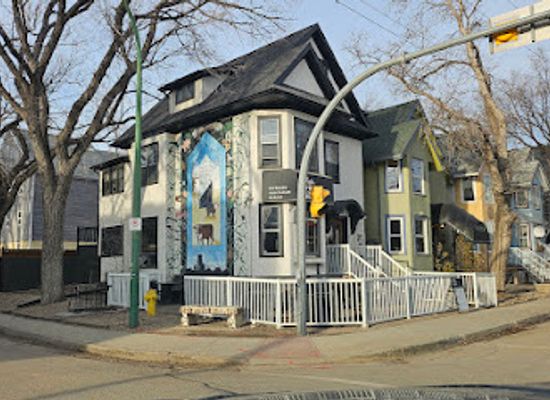 canada/regina/cathedral-village/restaurant/13th-avenue-food-and-coffee-house