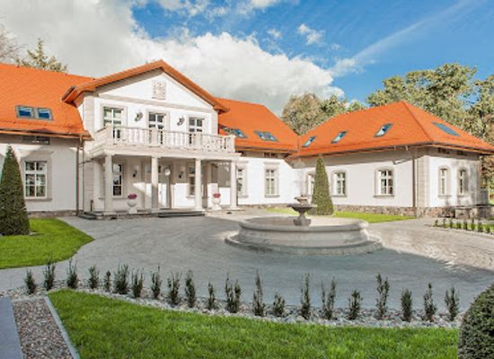 poland/kashubia/restaurant/lesny-dwor