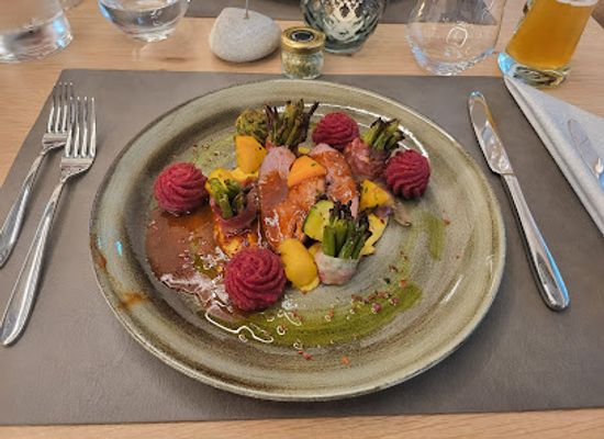 liechtenstein/gamprin-region/restaurant/rhistaurant