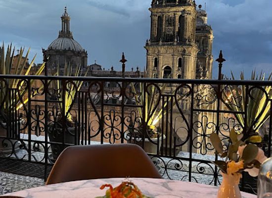 mexico/mexico-city/centro-historico/restaurant/balcon-del-zocalo