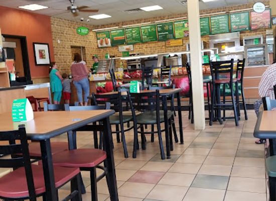 iowa/newton/restaurant/subway