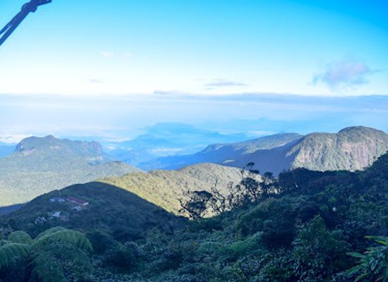 sri-lanka/adam-s-peak/restaurant/ahala-kanuwa-shop