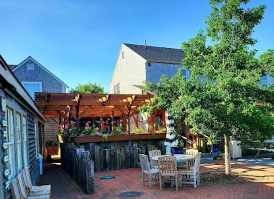 massachusetts/nantucket/restaurant/island-kitchen-restaurant-catering