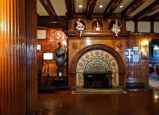 new-york/finger-lakes/restaurant/edgar-s-restaurant-in-the-castle